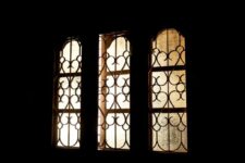 How Do You Choose the Best Window Tint for Comfort and Privacy?
